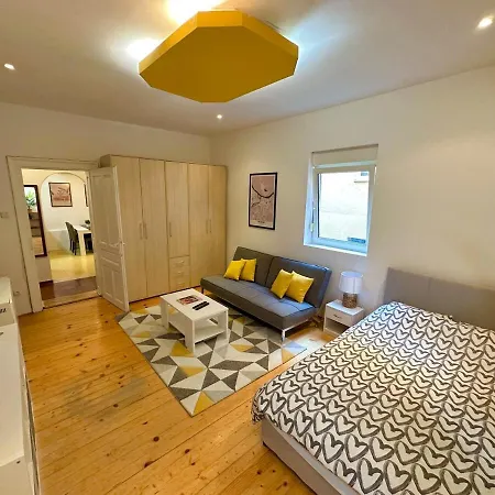 Skadarlija Retro Charming *