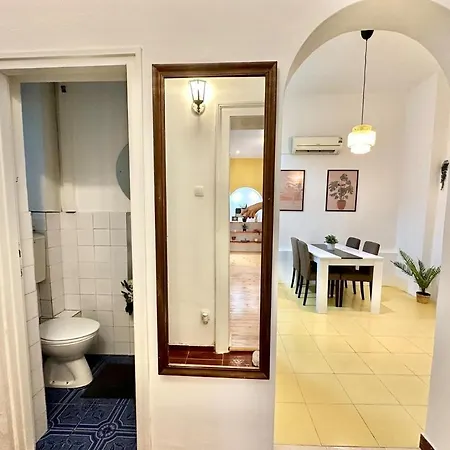 Skadarlija Retro Charming Belgrade