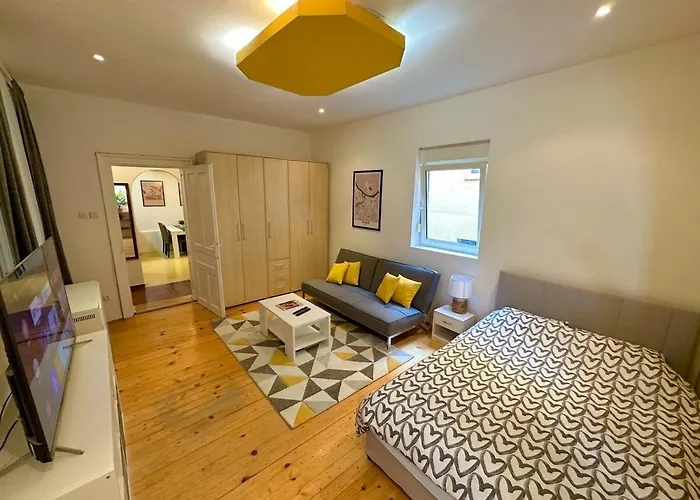 Skadarlija Retro Charming *